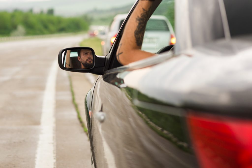 Common Scenarios in California Traffic side mirror collision
